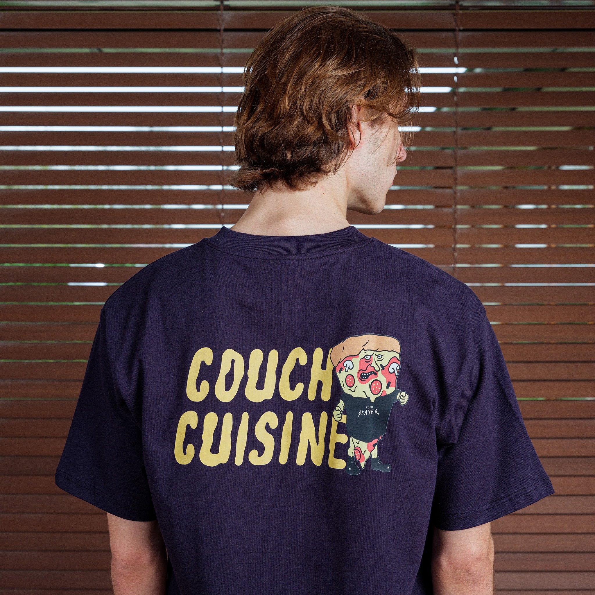 Zach: 188CM/6'2 wearing size L