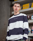Stijn: 184CM/6'0 wearing size M.